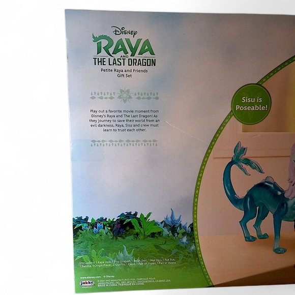 Disney Raya and the Last Dragon Petite Raya & Friends Gift Set - Picture 7 of 9